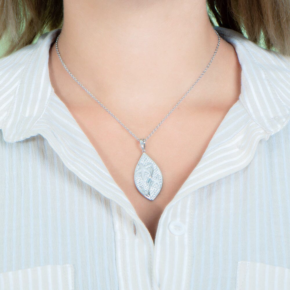 Pavé Starfish Lovers Mandorla Pendant Pendant Island by Koa Nani