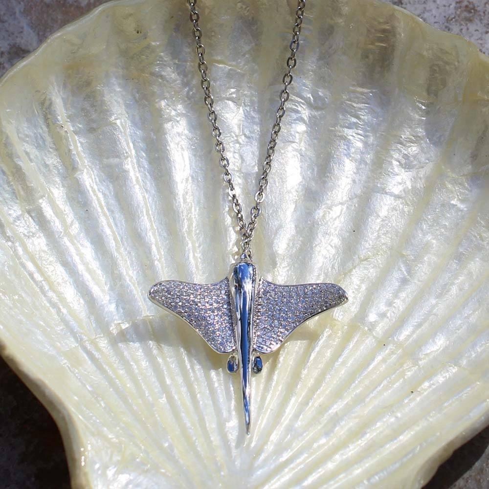 Pavé Eagle Ray Pendant Pendant Island by Koa Nani