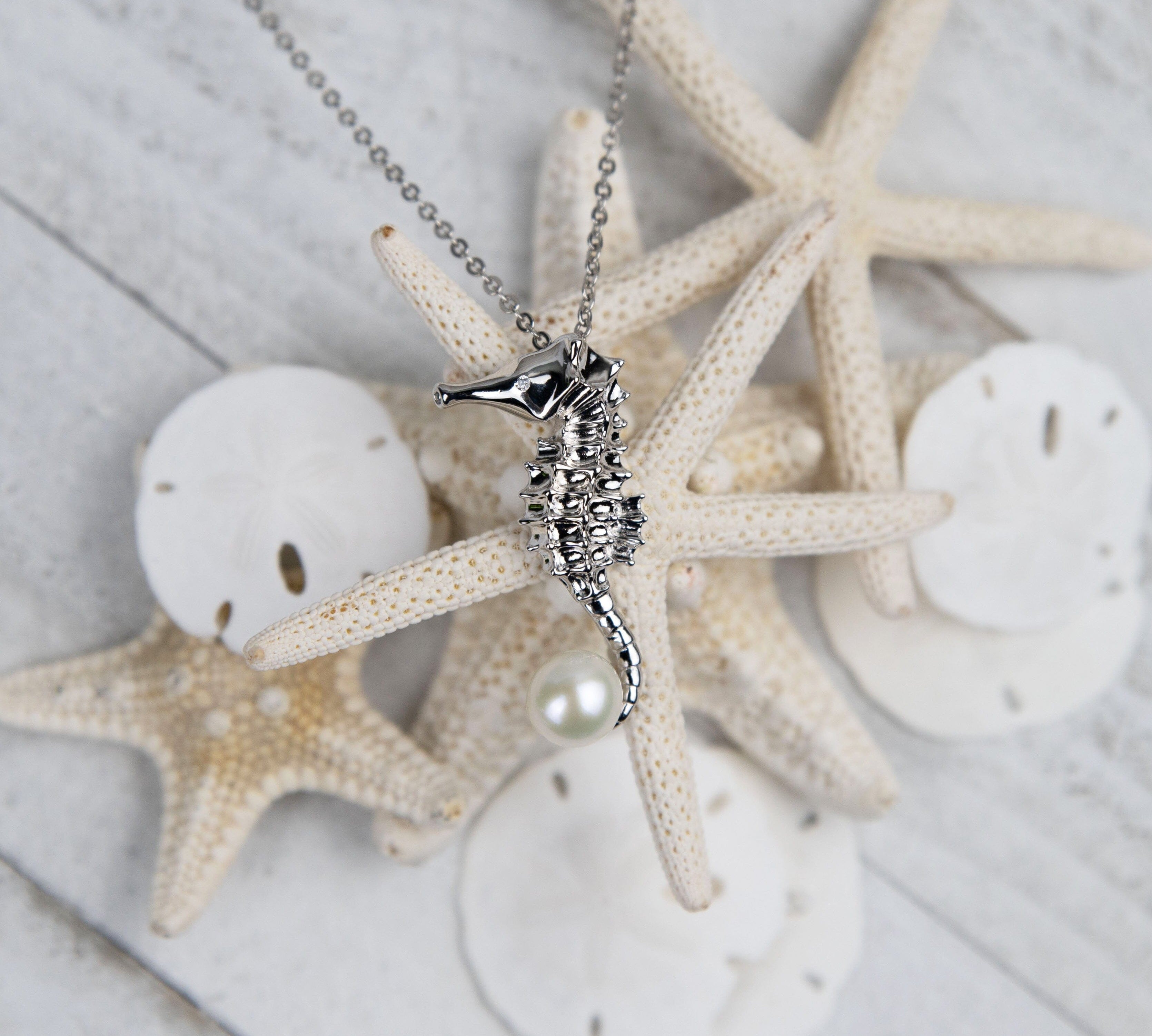 Pearl Seahorse’s Treasure Pendant Pendant Island by Koa Nani White Freshwater Pearl Large 