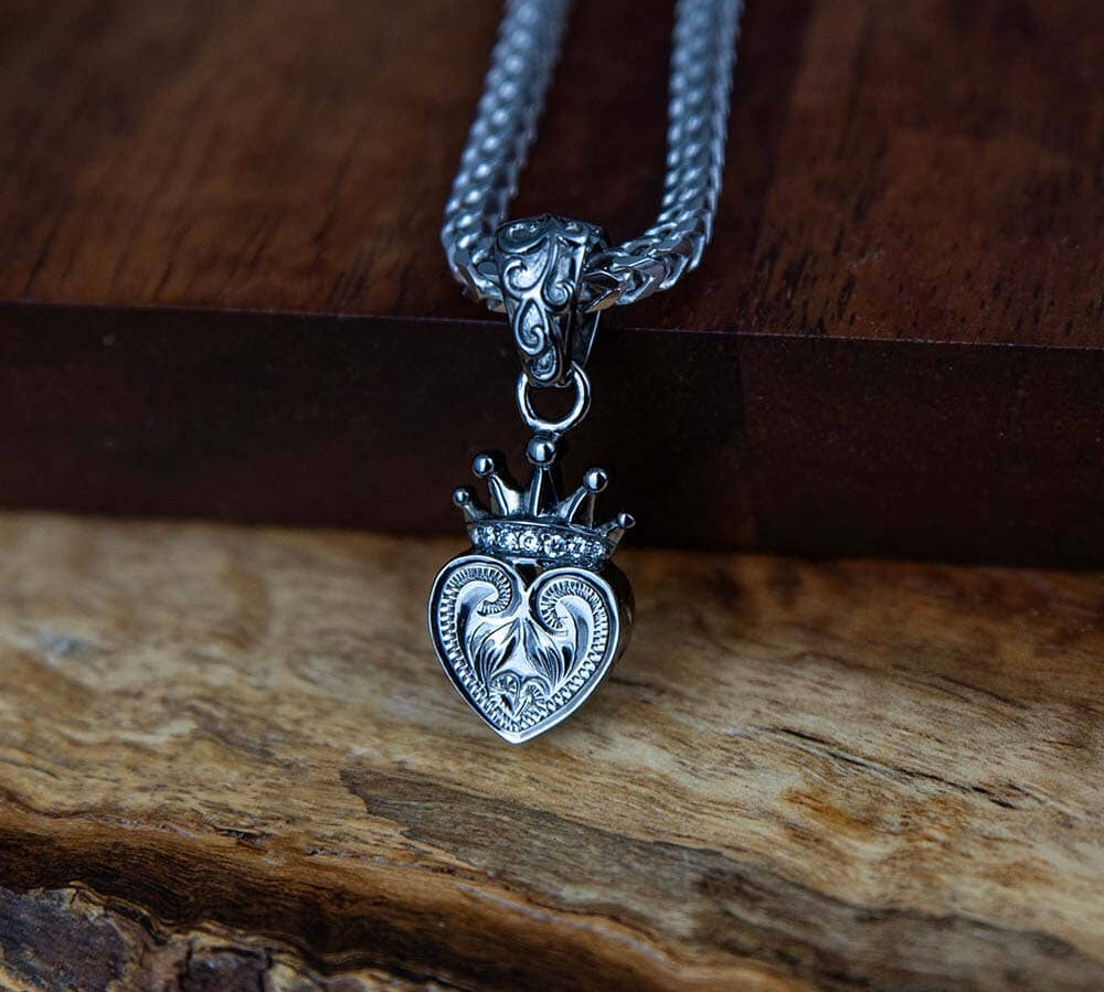 Black Queen's Heart Pendant Pendant Island by Koa Nani 