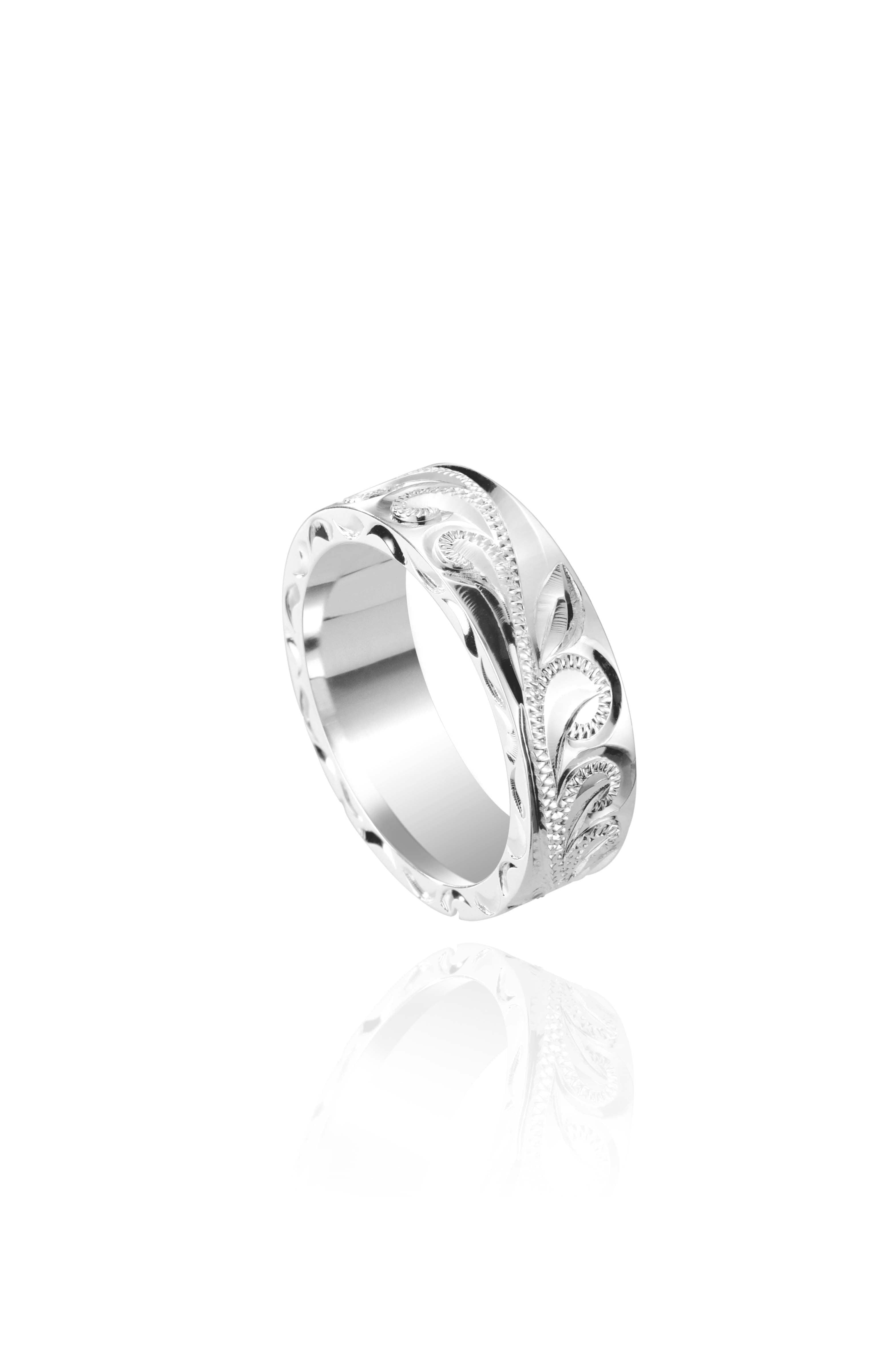 The picture shows a 925 sterling silver matching sea turtle 6mm ring with hand engravings.