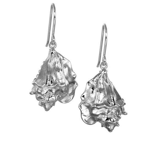 The picture shows a pair of 925 sterling silver conch shell earrings.