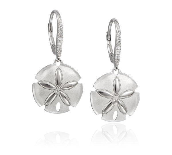 The picture shows a pair of 925 sand dollar earrings with cubic zirconia.