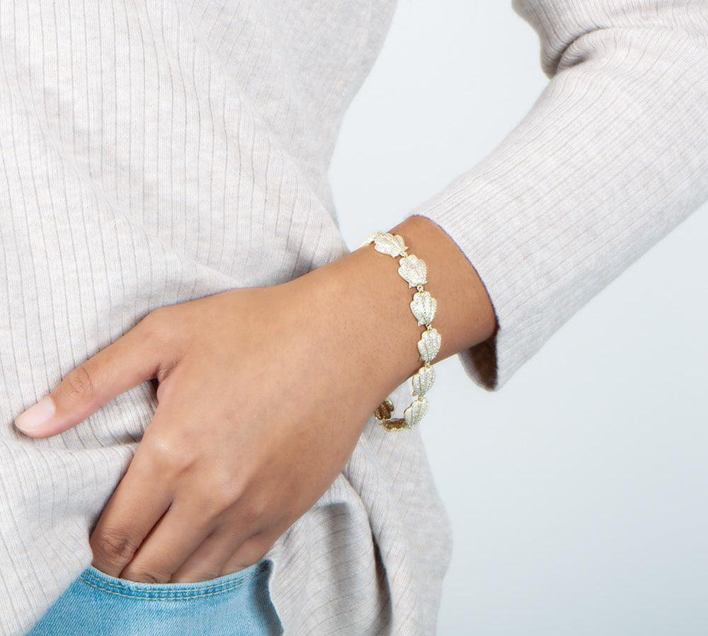 Pavé Sunrise Seashell Bracelet Bracelet Island by Koa Nani 