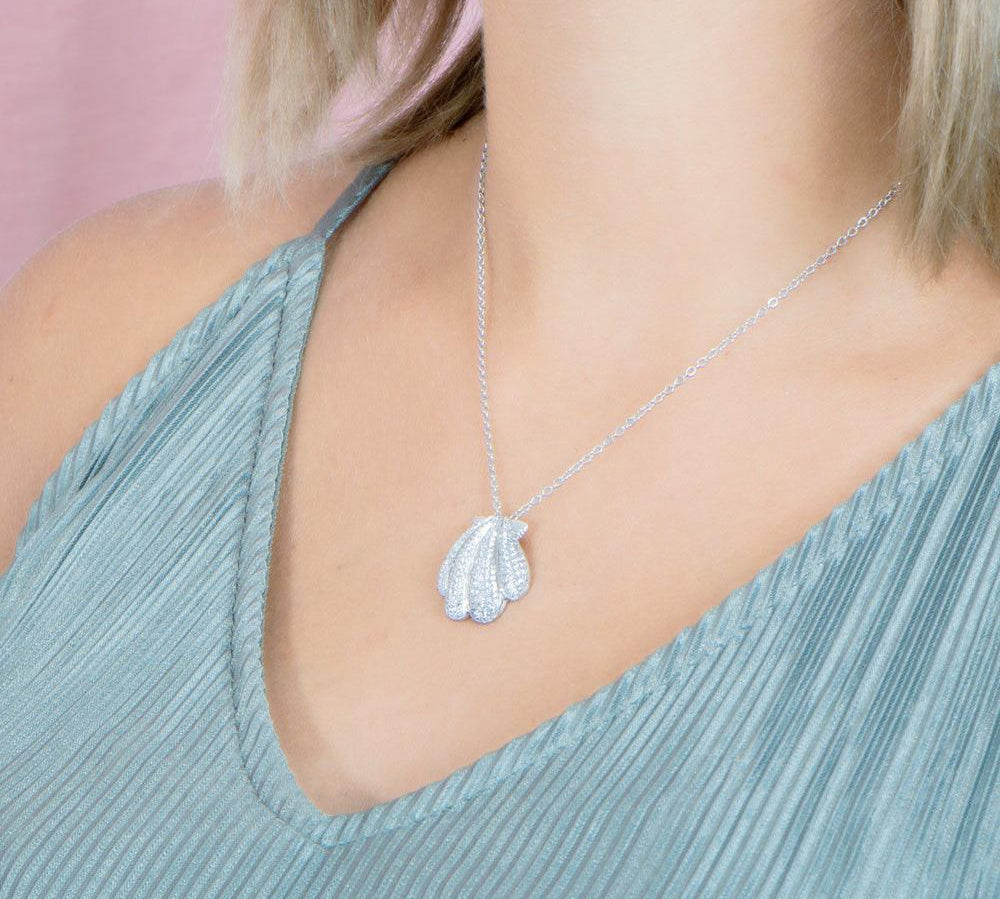 Pavé Sunrise Seashell Pendant Pendant Island by Koa Nani 
