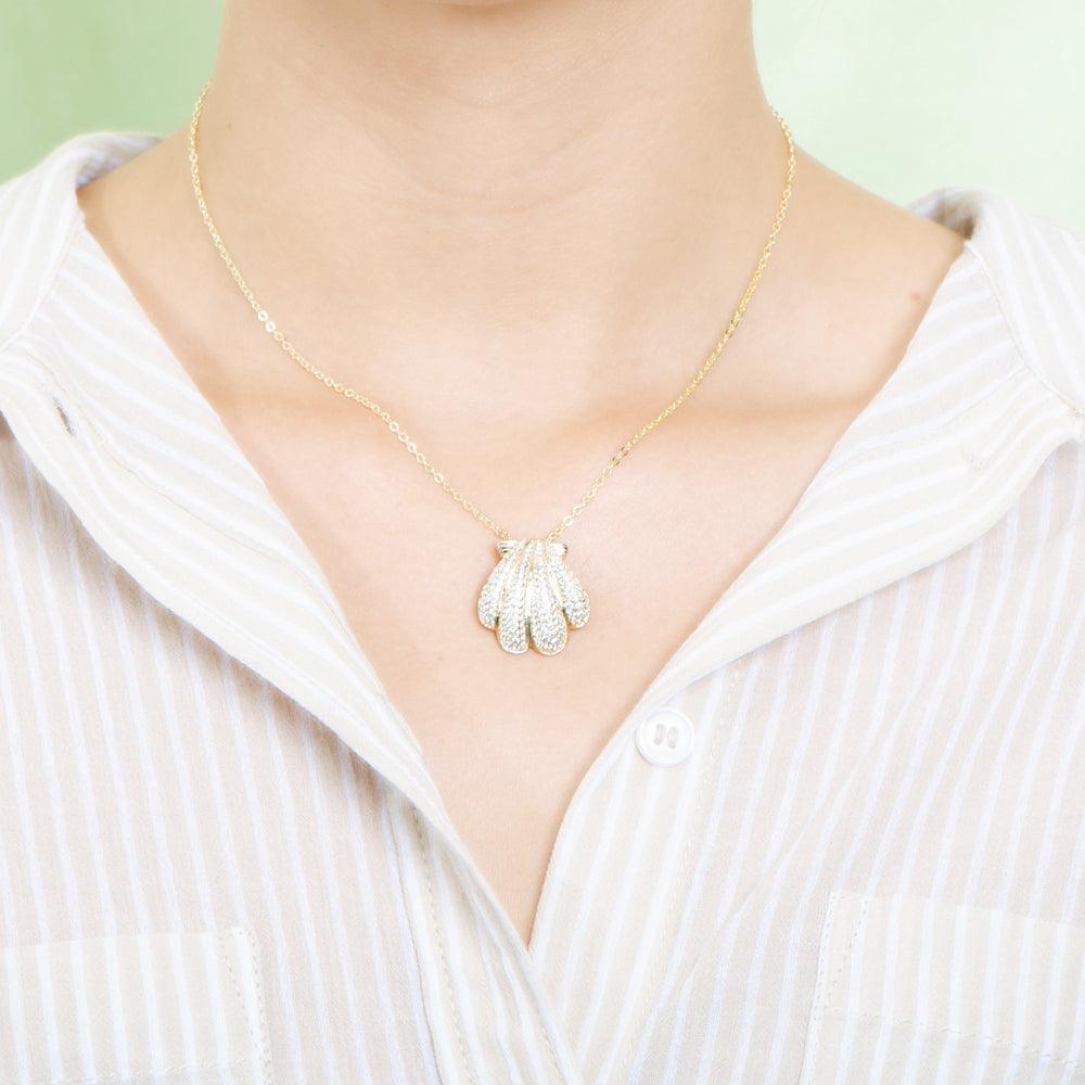 Pavé Sunrise Seashell Pendant Pendant Island by Koa Nani 