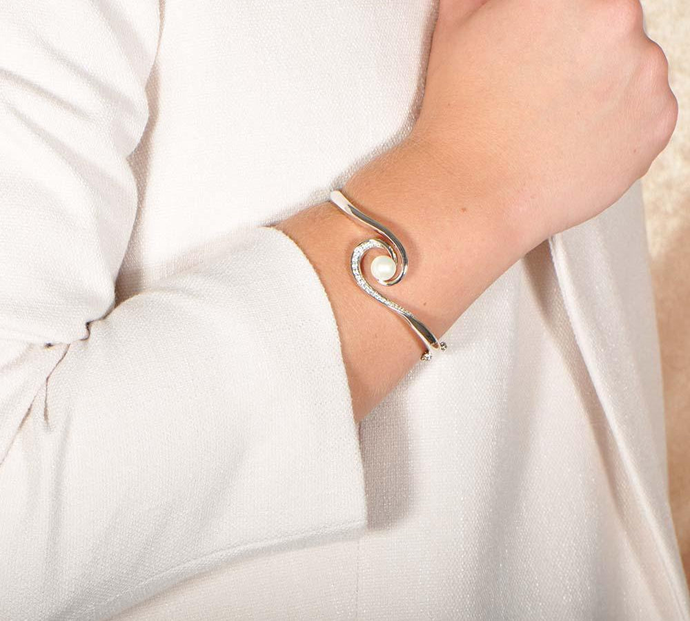 Pearl Fountain of Youth Bangle Bangle Island by Koa Nani 