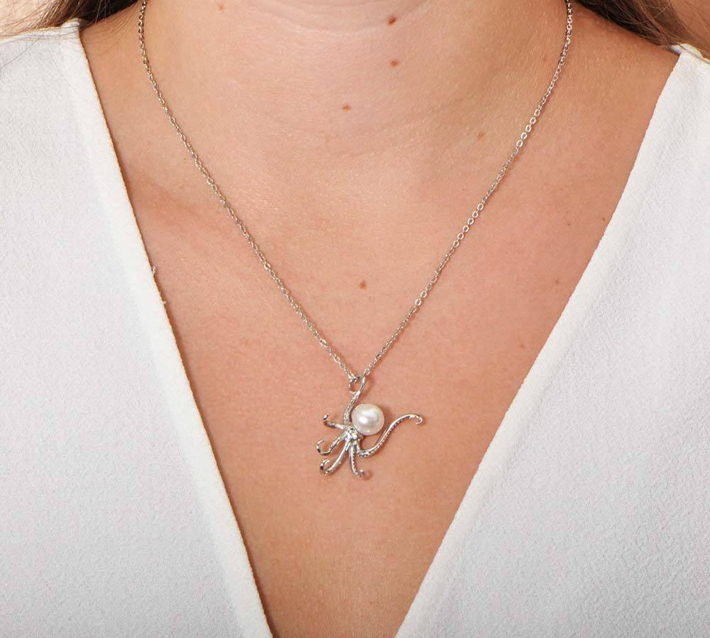 Pearl He’e Pendant Pendant Island by Koa Nani 
