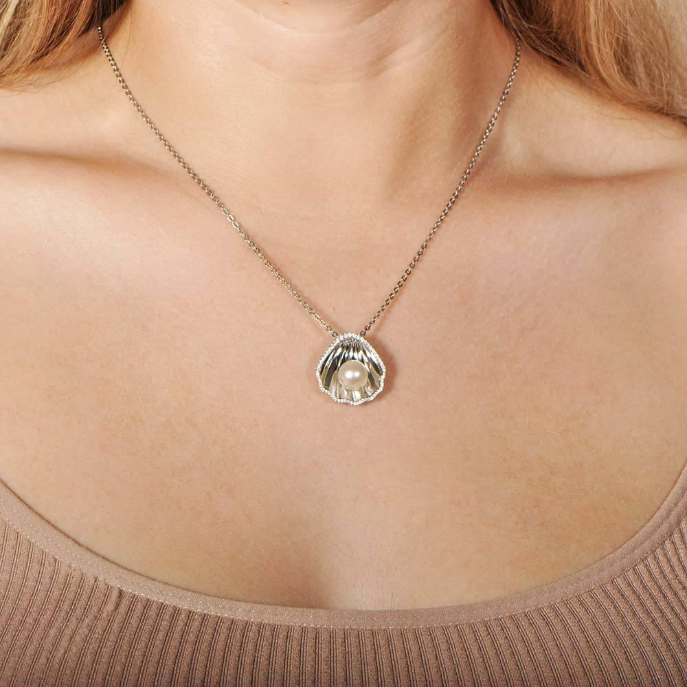 Pearl Mermaid’s Oyster Shell Pendant Pendant Island by Koa Nani 