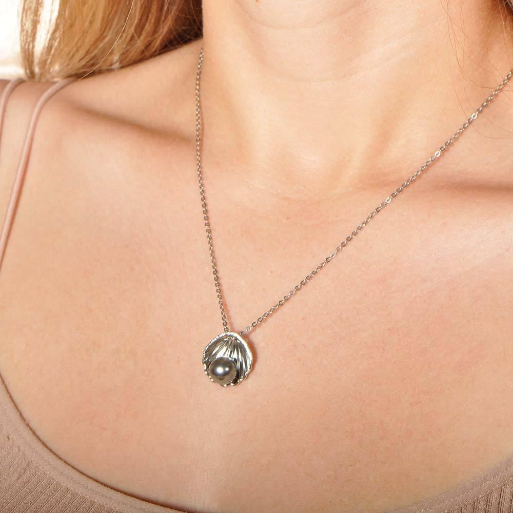 Pearl Surf Shell Pendant Pendant Island by Koa Nani 
