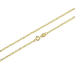 In this picture there is a yellow gold rolo chain.