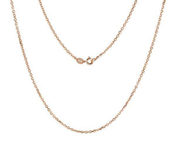 In this photo there is a rose gold rolo chain.